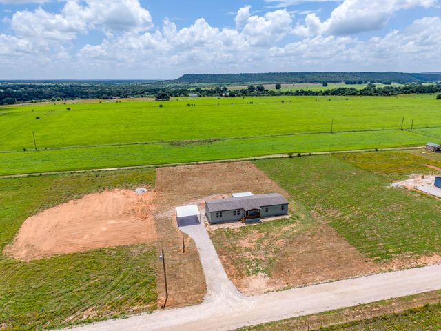 61 Kenzi Drive, Mineral Wells, TX 76067