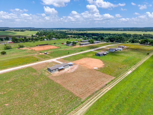 61 Kenzi Drive, Mineral Wells, TX 76067