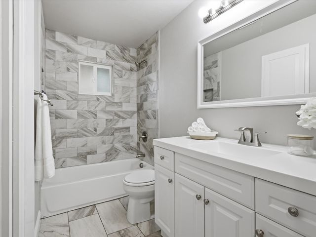 708 N Alamo Road, Rockwall, TX 75087