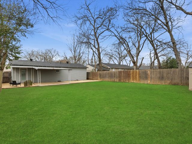 708 N Alamo Road, Rockwall, TX 75087