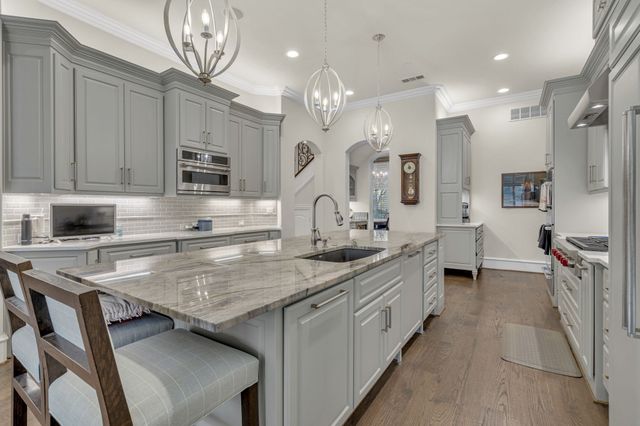 48 Kennington Court, Dallas, TX 75248