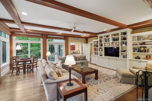 17 Eastwoods Road, Pound Ridge, NY 10576