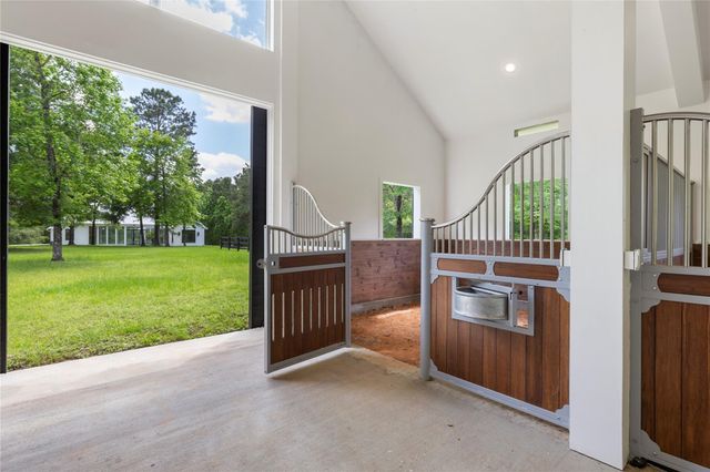 9879 Stubbs Road, Magnolia, TX 77354