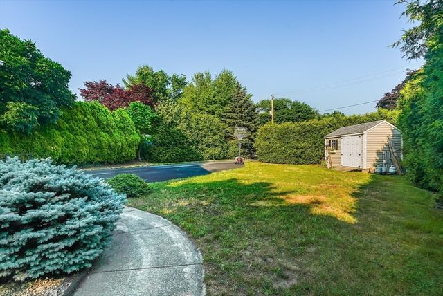 785 Lees River, Somerset, MA 02726