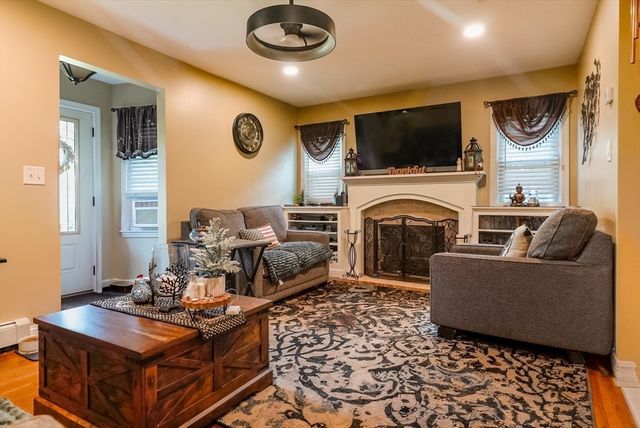 785 Lees River, Somerset, MA 02726
