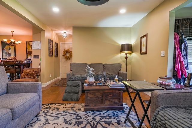785 Lees River, Somerset, MA 02726
