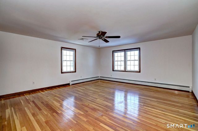 190 Maplewood Avenue, Milford, CT 06460