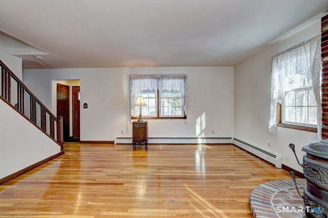 190 Maplewood Avenue, Milford, CT 06460