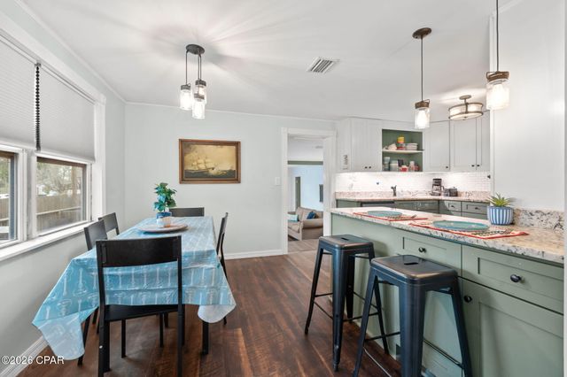 3710 W 17th Street, Panama City, FL 32401