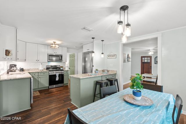 3710 W 17th Street, Panama City, FL 32401