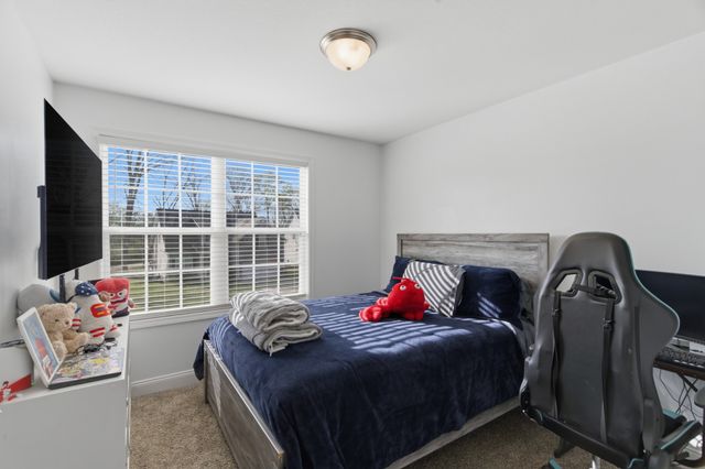 1305 Sussex Dr, Clarksville, TN 37042