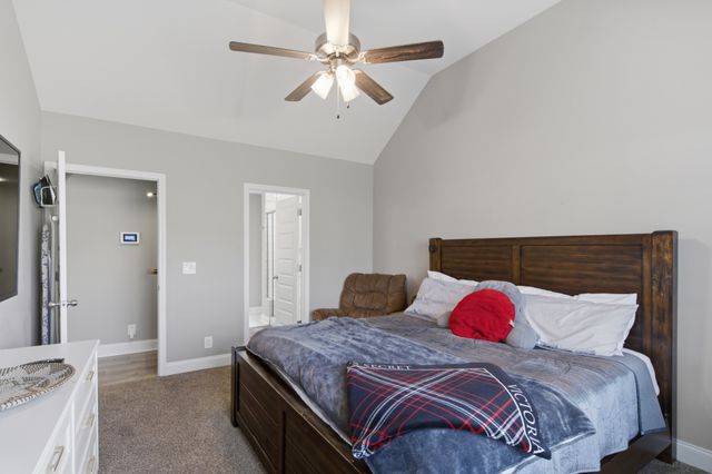 1305 Sussex Dr, Clarksville, TN 37042