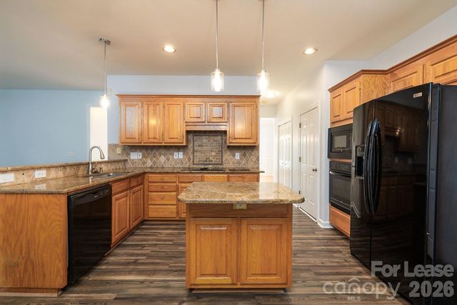 5238 Downing Creek Drive, Charlotte, NC 28269
