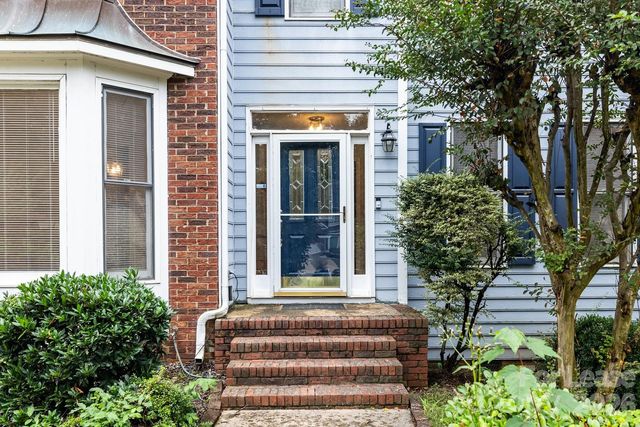 5238 Downing Creek Drive, Charlotte, NC 28269
