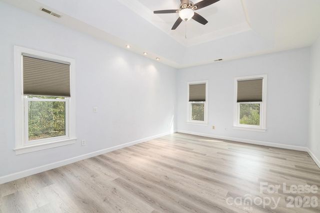 5238 Downing Creek Drive, Charlotte, NC 28269