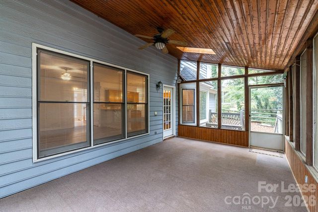 5238 Downing Creek Drive, Charlotte, NC 28269