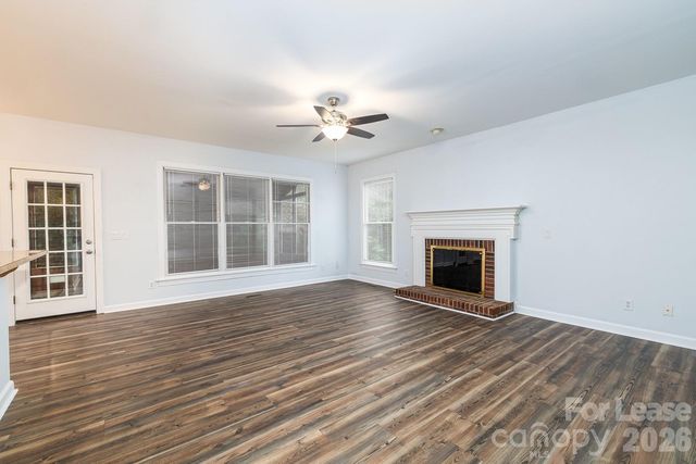 5238 Downing Creek Drive, Charlotte, NC 28269