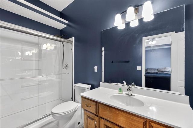 11326 N Ewing Avenue, Kansas City, MO 64156