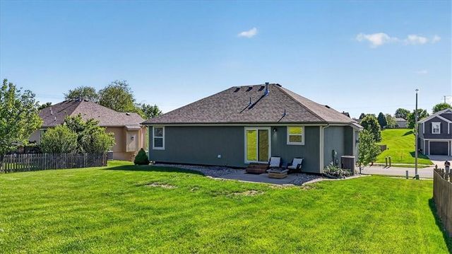 11326 N Ewing Avenue, Kansas City, MO 64156