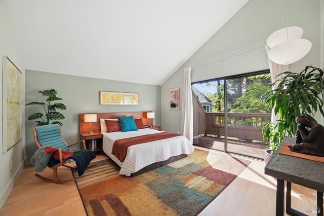 1325 Crofton Ct, Healdsburg, CA 95448