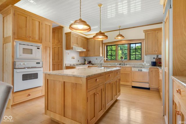 280 Lane 345 Lake James, Angola, IN 46703