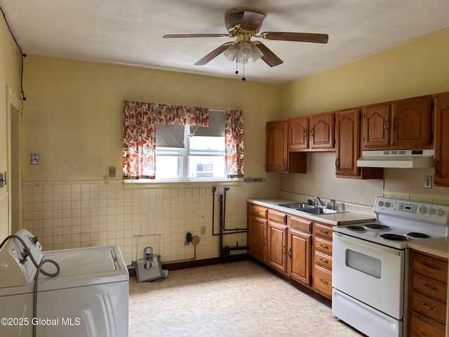 429 Third Street, Schenectady, NY 12306