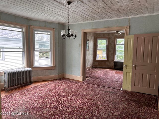 429 Third Street, Schenectady, NY 12306