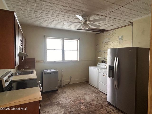 429 Third Street, Schenectady, NY 12306