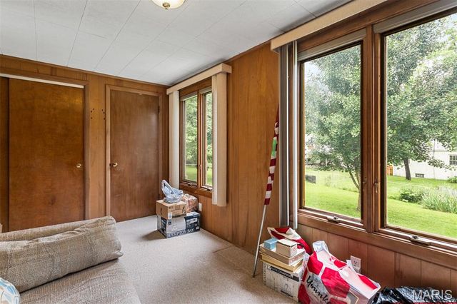 527 Sunningwell Drive, Webster Groves, MO 63119
