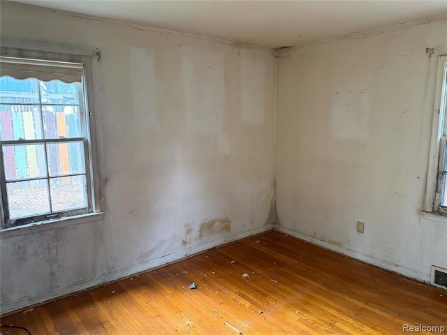 17358 San Quentin Drive, Southfield, MI 48076