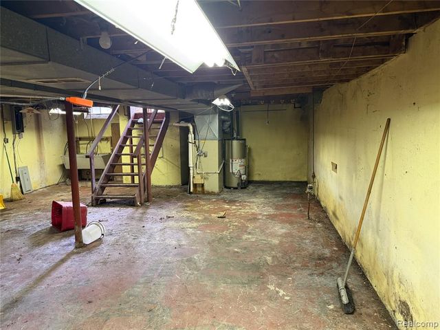 17358 San Quentin Drive, Southfield, MI 48076
