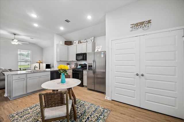 5812 Trout Lily Drive, Montgomery, TX 77316