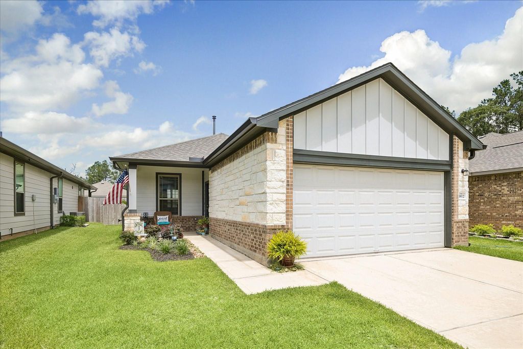 5812 Trout Lily Drive, Montgomery, TX 77316