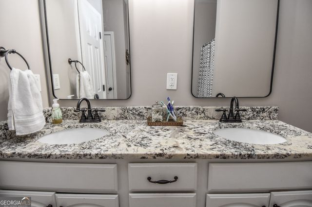 102 Paul Circle, Griffin, GA 30224
