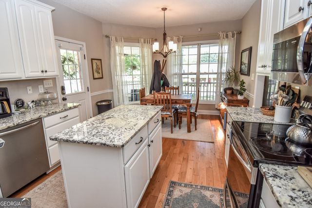 102 Paul Circle, Griffin, GA 30224