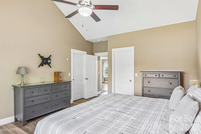 464 Riverwind Drive, Hendersonville, NC 28739