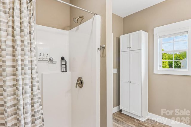 464 Riverwind Drive, Hendersonville, NC 28739