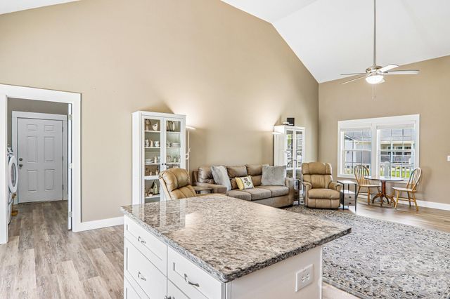 464 Riverwind Drive, Hendersonville, NC 28739
