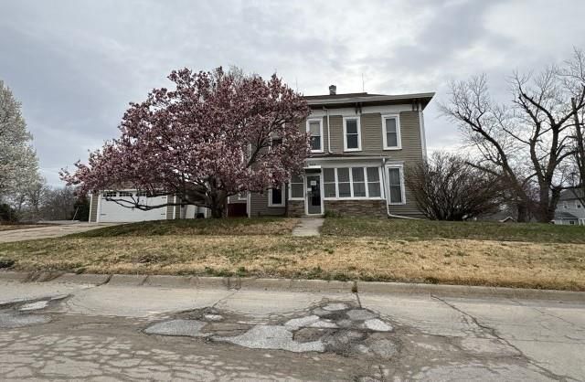 605 N Vine Street, Maryville, MO 64446