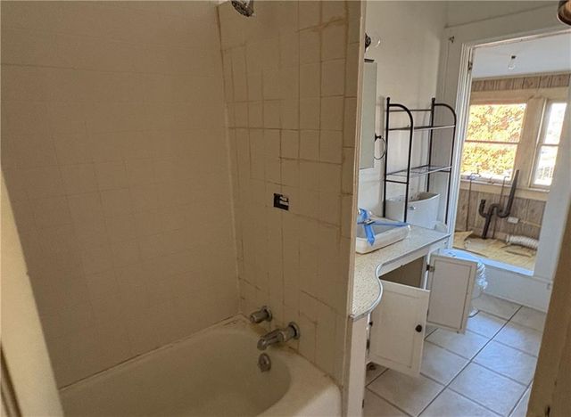 605 N Vine Street, Maryville, MO 64446