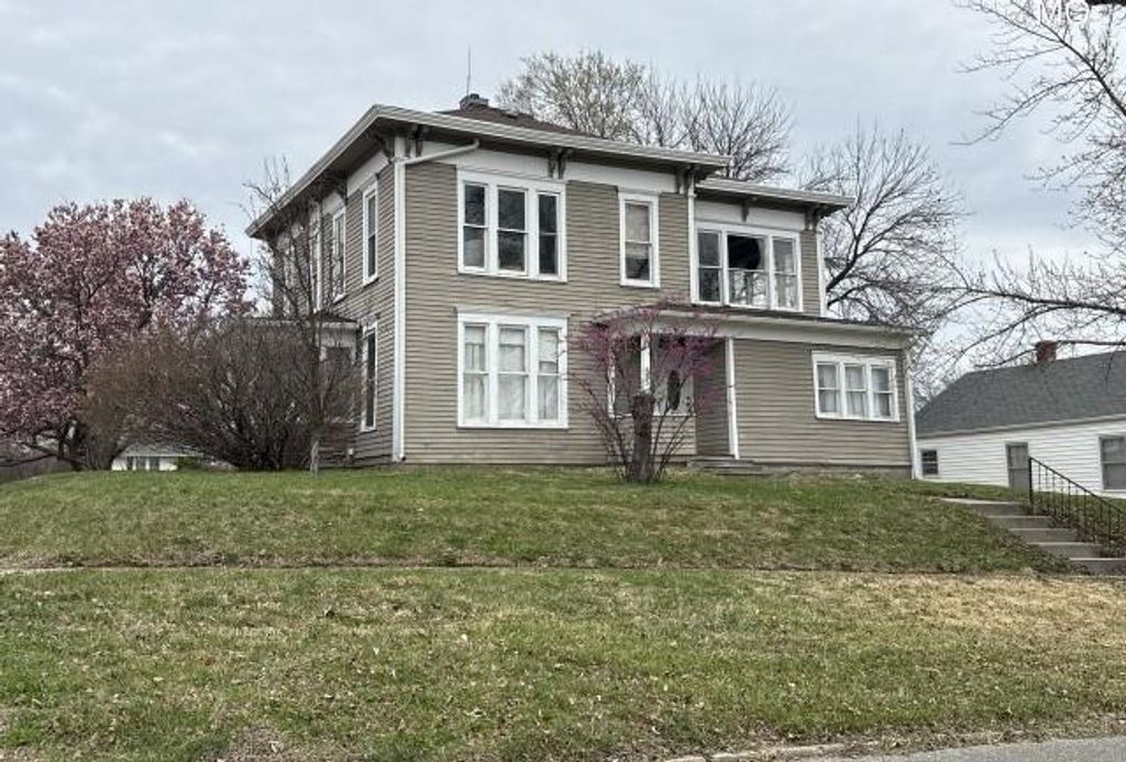 605 N Vine Street, Maryville, MO 64446