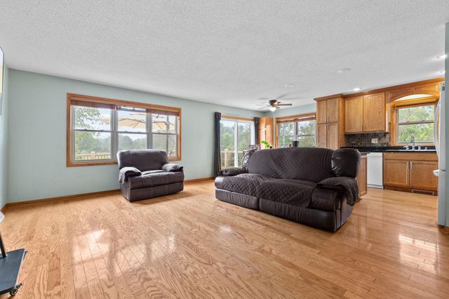 20075 Uplander Street NW, Oak Grove, MN 55011