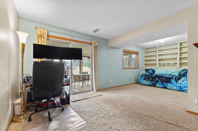 20075 Uplander Street NW, Oak Grove, MN 55011