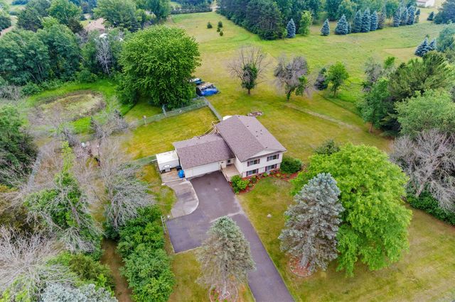 20075 Uplander Street NW, Oak Grove, MN 55011