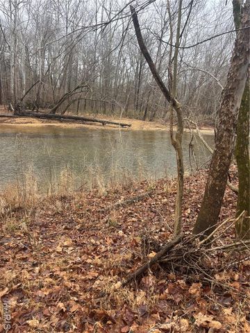 3 Madison 320, Fredericktown, MO 63655