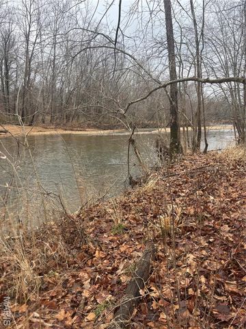 3 Madison 320, Fredericktown, MO 63655