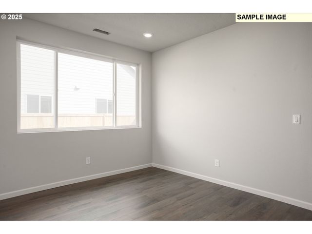 51086 Sw Klompen St, Scappoose, OR 97056