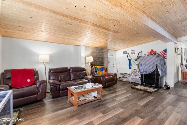 1247 Waverly Drive, Daytona Beach, FL 32118