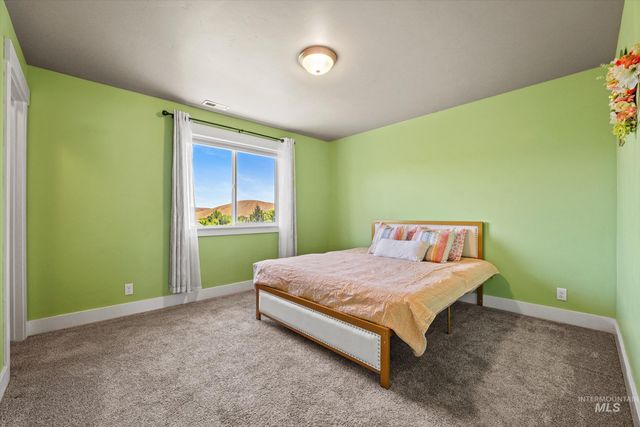 5697 W Kincreag St, Boise, ID 83714