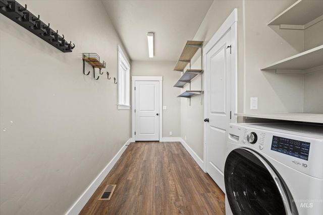 5697 W Kincreag St, Boise, ID 83714